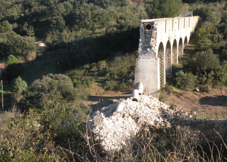 https://www.academie-pontdugard.com/wp-content/uploads/2019/01/Pont-aqueduc-de-Comps-2-e1547045289567-768x548.jpg